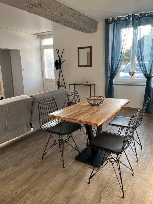 Appartement Centre De Guécélard Exteriér fotografie